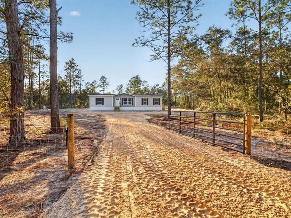 170 NE 138TH AVENUE , WILLISTON, FL 32696