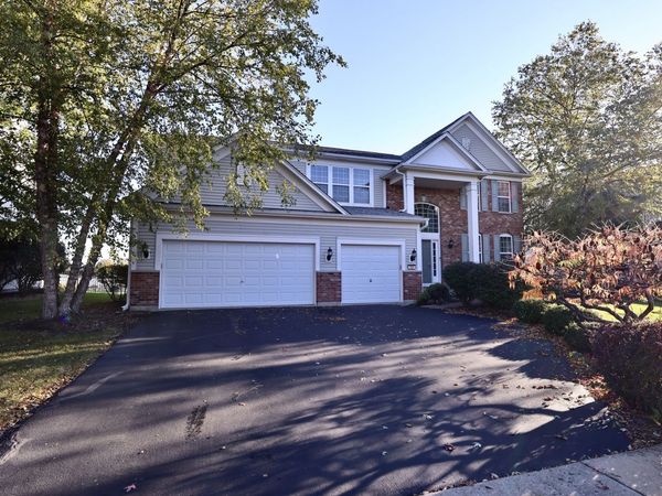 206 Chapin Way , Oswego, IL 60543