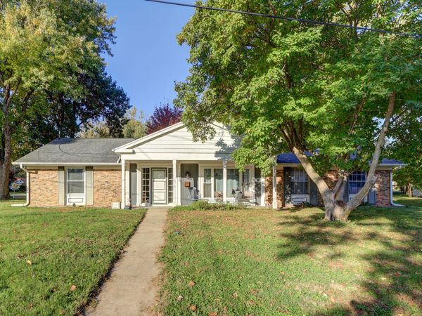 1215 Brigadoon Drive, Dixon, IL 61021