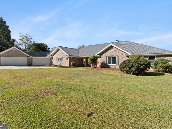 307 Bonanza Drive, Bonaire, GA 31005
