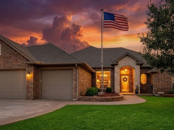 8616 NW 113th Court, Oklahoma City, OK 73162