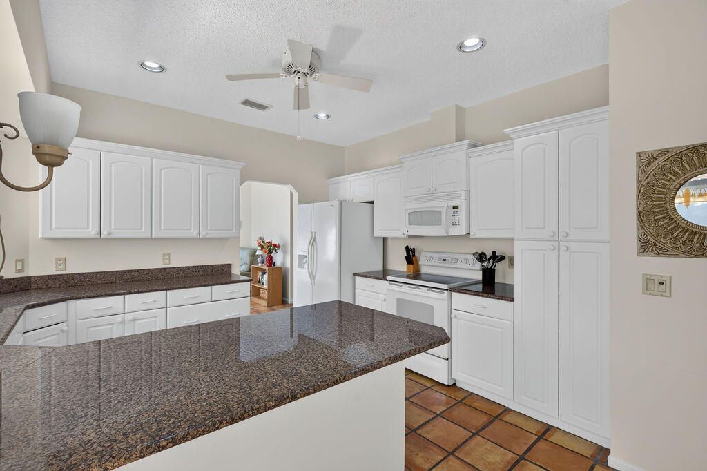 5361 SE Merion Way, Stuart, FL 34997 Photo