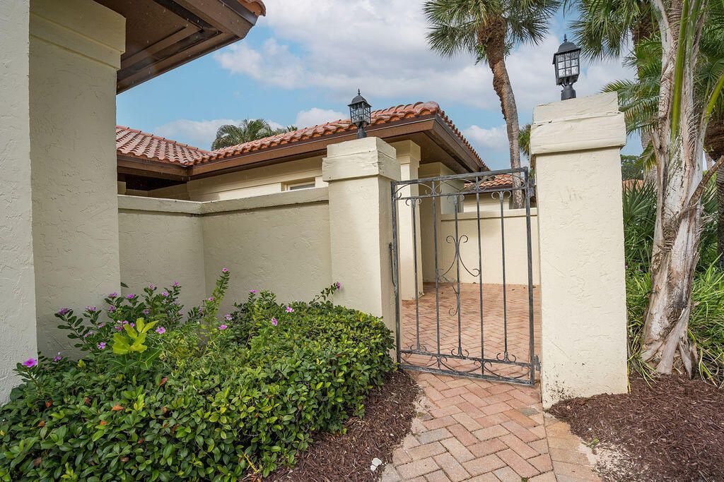 5361 SE Merion Way, Stuart, FL 34997 Photo