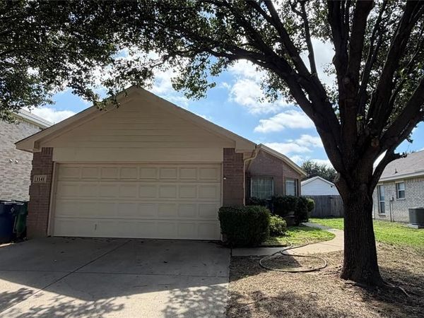 1141 Boxwood Drive , Crowley, TX 76036