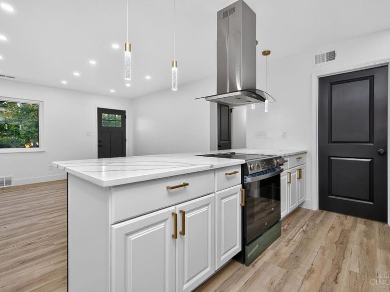 7957 West Chester Road, West Chester, OH 45069 Photo 14