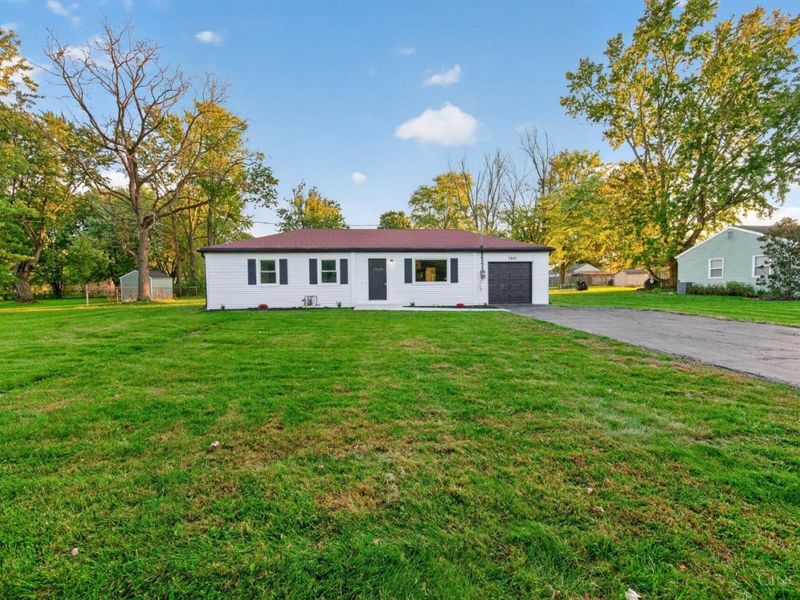 7957 West Chester Road, West Chester, OH 45069 Photo 2