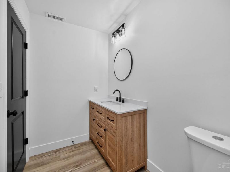 7957 West Chester Road, West Chester, OH 45069 Photo 25