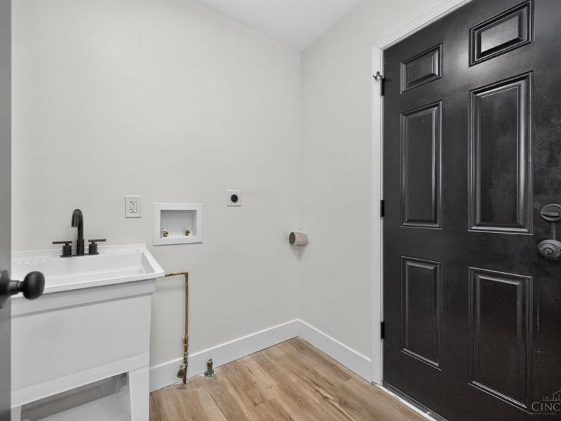 7957 West Chester Road, West Chester, OH 45069 Photo 35