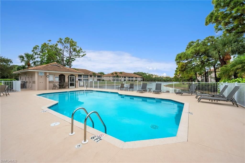 1128 Manor Lake Dr , Unit G103, Naples, FL 34110 Photo
