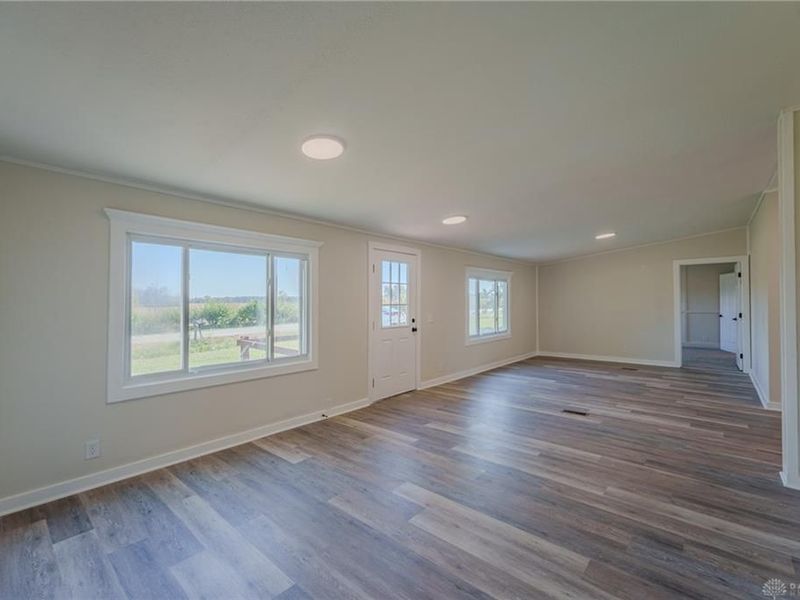 1414 Oak Grove Road, Clark Township, OH 45146 Photo 8
