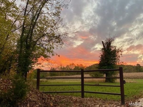 19550 State Highway U, Warrenton, MO 63383