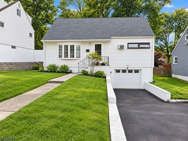 8 Marshall St, West Orange, NJ 07052