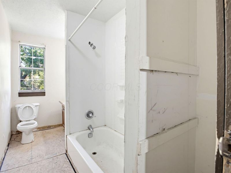 1600 Harvard Avenue, Columbus, OH 43203 Photo 37