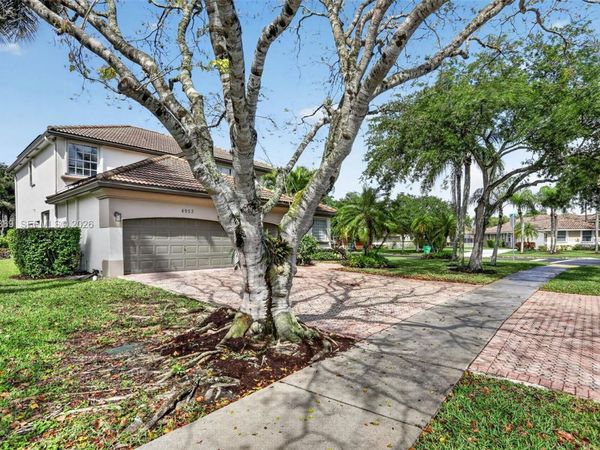 4953 Kensington Cir , Coral Springs, FL 33076