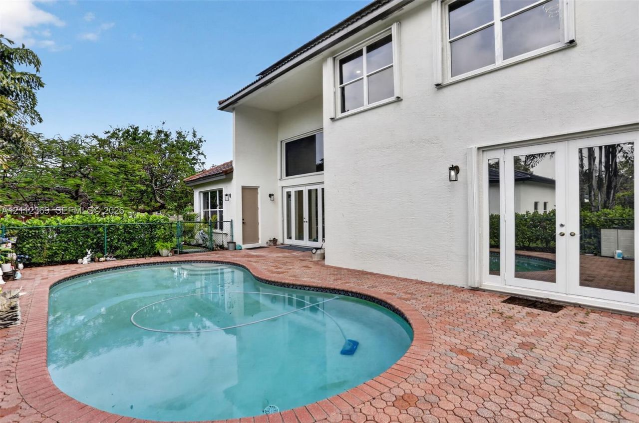 4953 Kensington Cir , Coral Springs, FL 33076 Photo