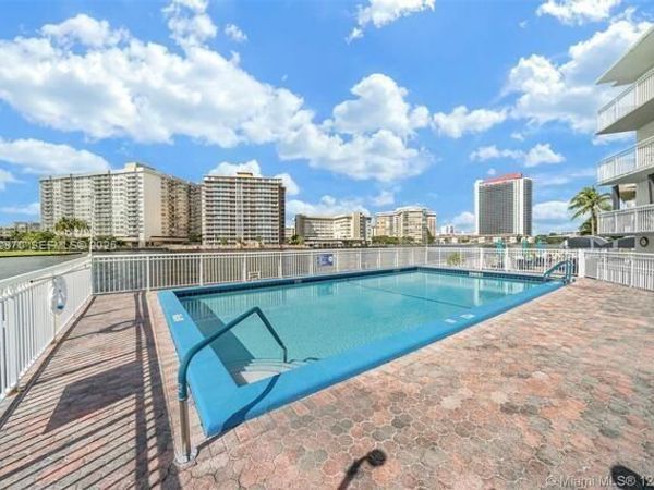 1913 S Ocean Dr , Unit 129, Hallandale Beach, FL 33009