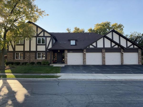 6212 N Lakepark Lane , Unit A, Willowbrook, IL 60527