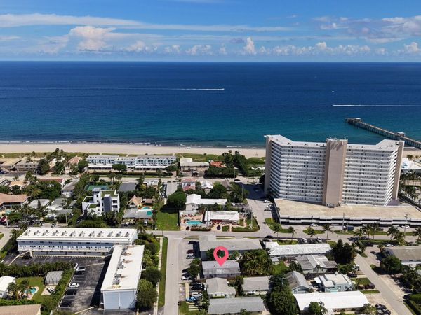 1986 NE 5TH Street, Unit 4, Deerfield Beach, FL 33441