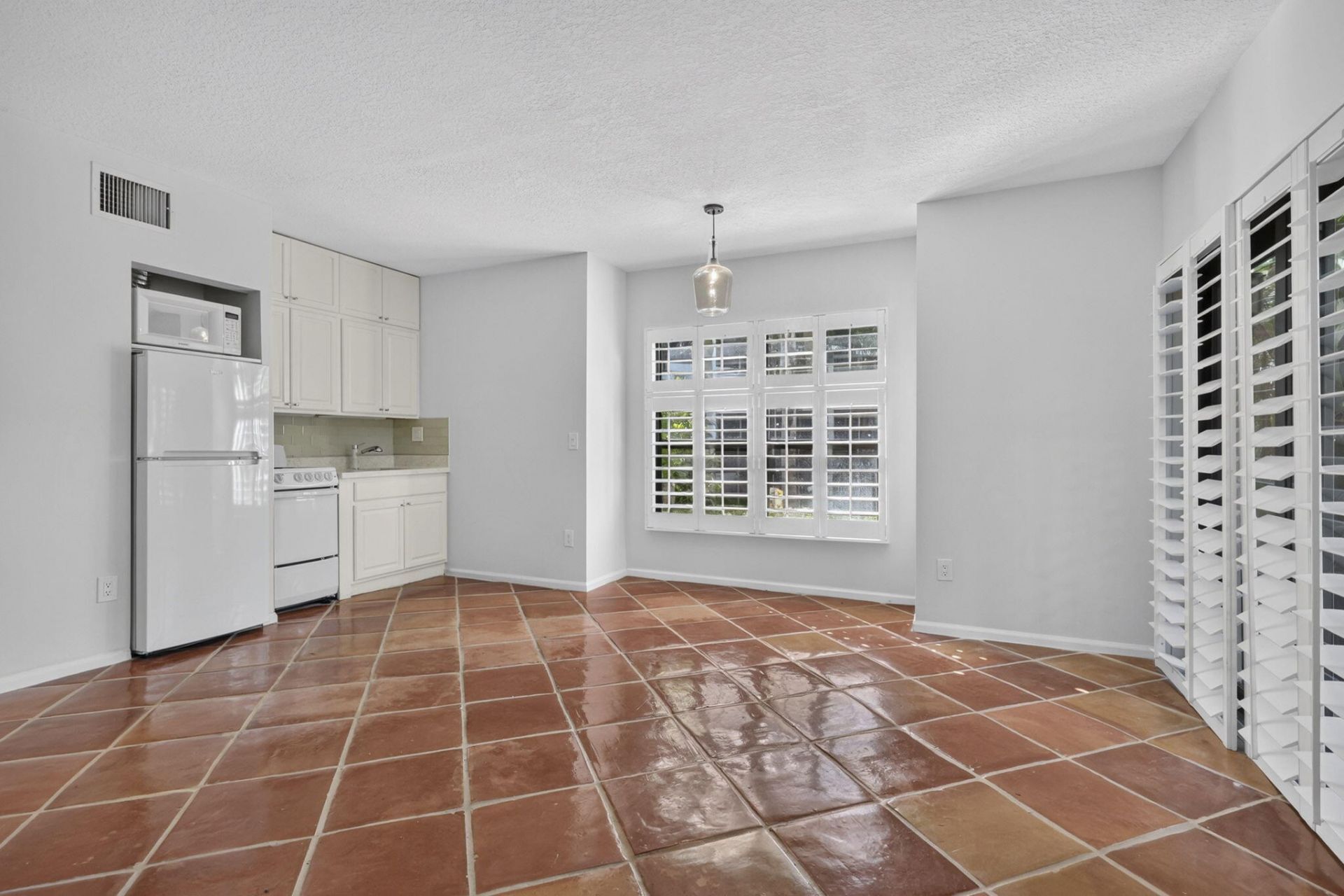 11863 Wimbledon Circle, Unit 416, Wellington, FL 33414 Photo