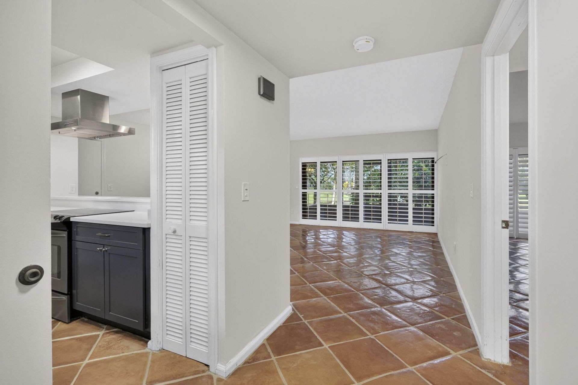 11863 Wimbledon Circle, Unit 416, Wellington, FL 33414 Photo