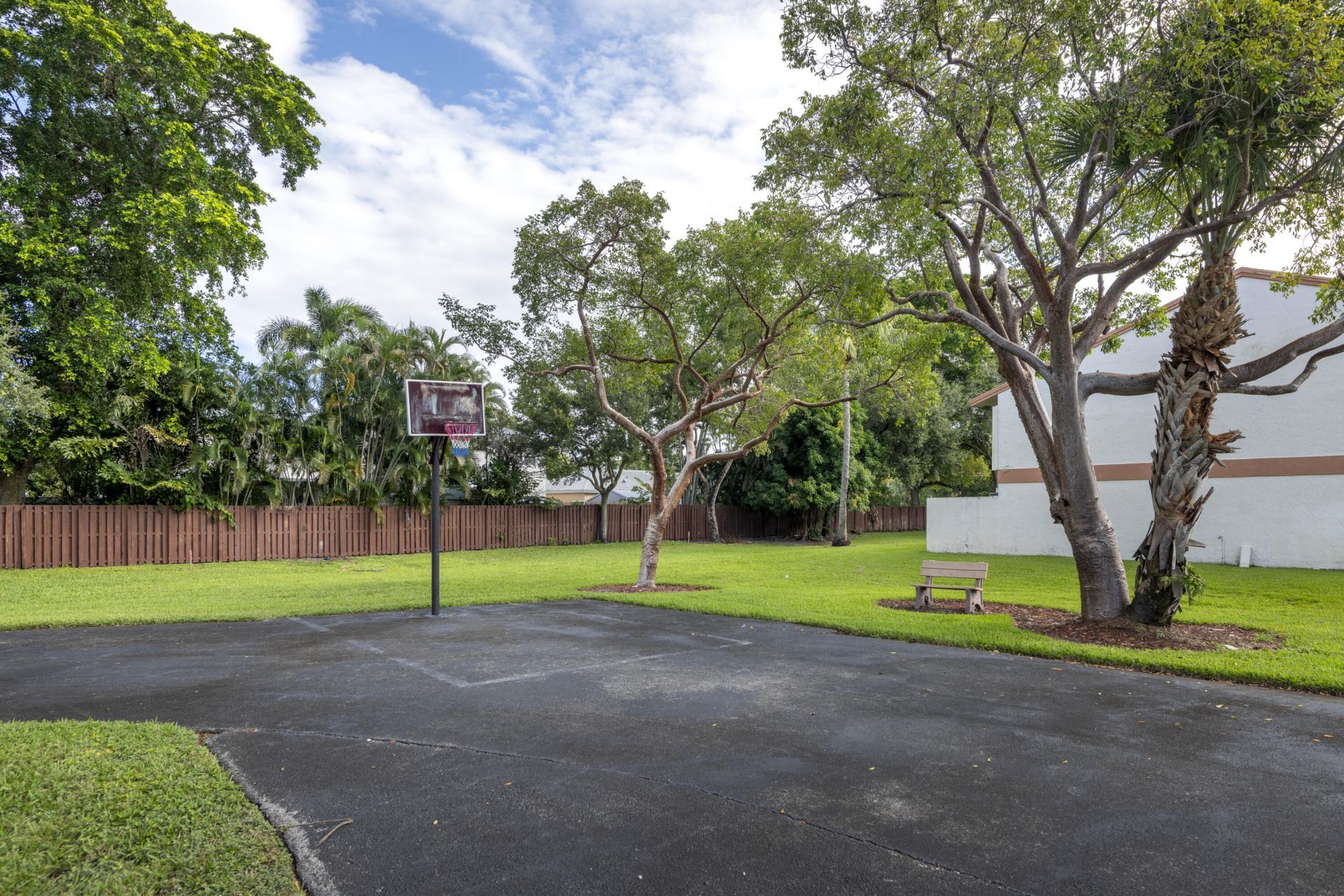 4421 SW 70th Terrace, Davie, FL 33314 Photo