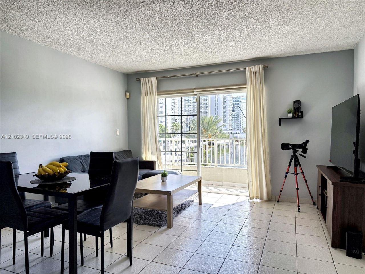 2600 Collins Ave , Unit 308, Miami Beach, FL 33140 Photo