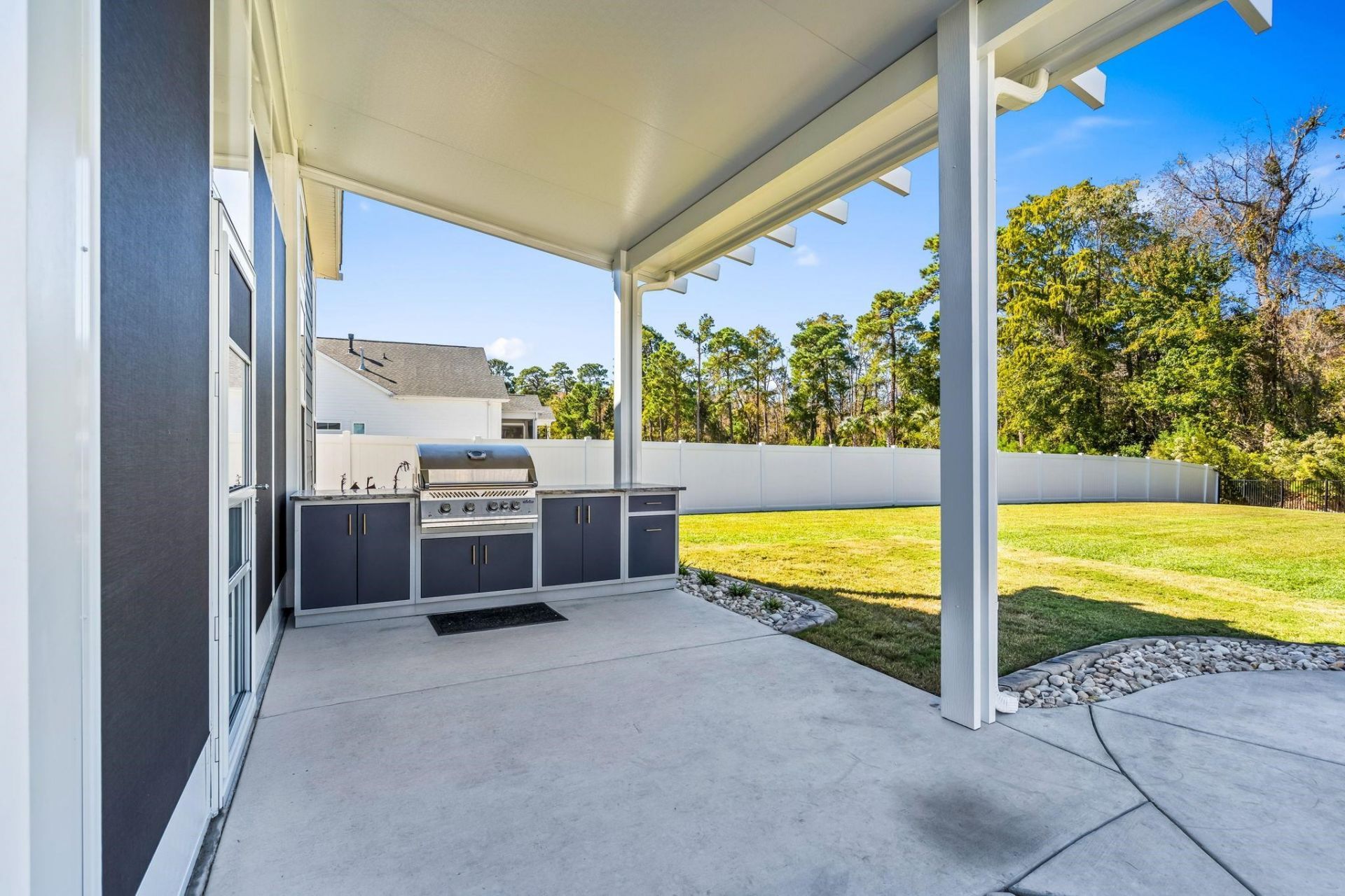 450 Rose Fountain Dr.  Photo 24