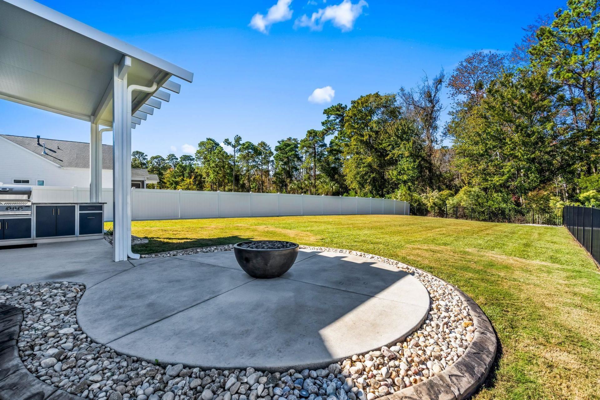 450 Rose Fountain Dr.  Photo 27