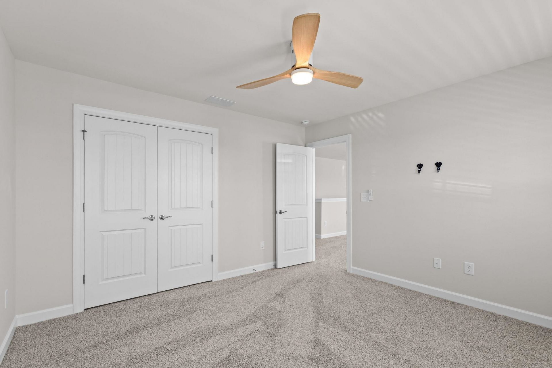 450 Rose Fountain Dr.  Photo 44