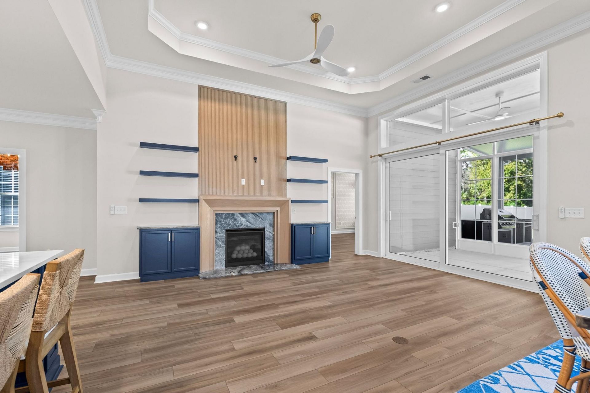 450 Rose Fountain Dr.  Photo 5