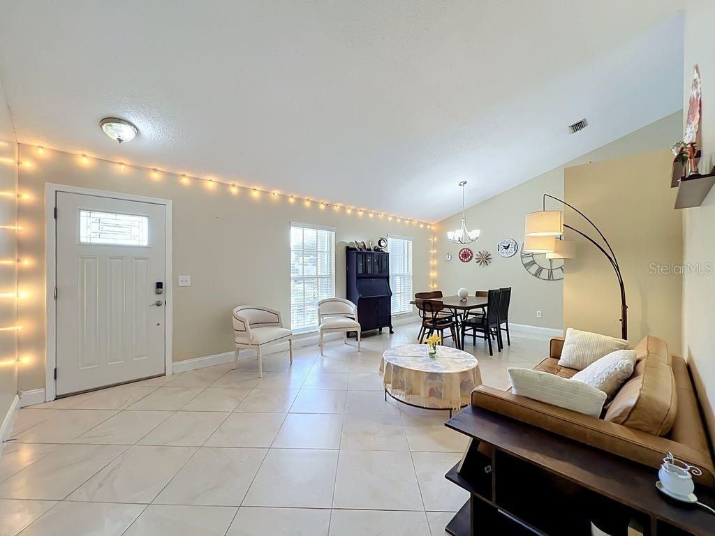 8609 Crossbay Drive , Orlando, FL 32829 Photo
