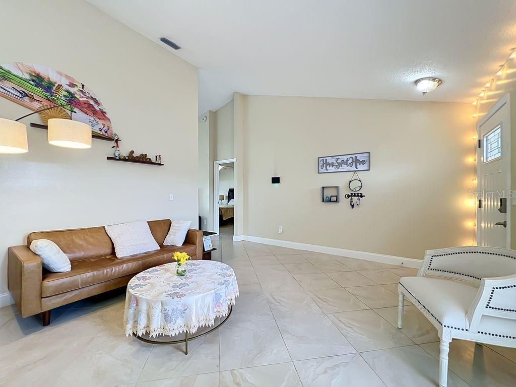 8609 Crossbay Drive , Orlando, FL 32829 Photo