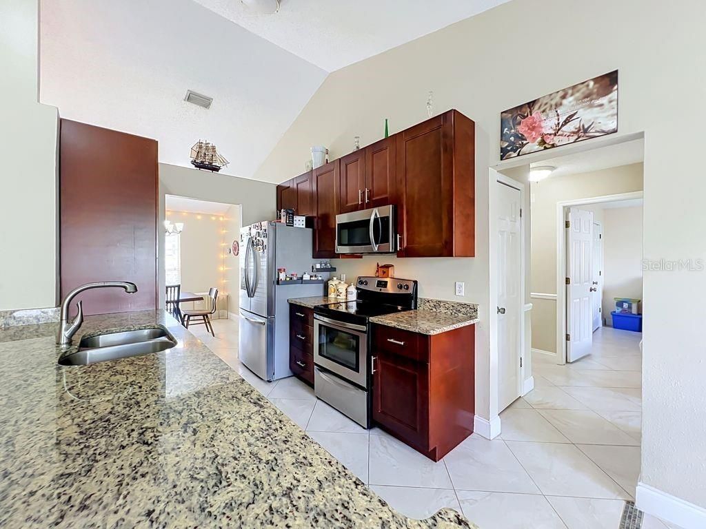 8609 Crossbay Drive , Orlando, FL 32829 Photo