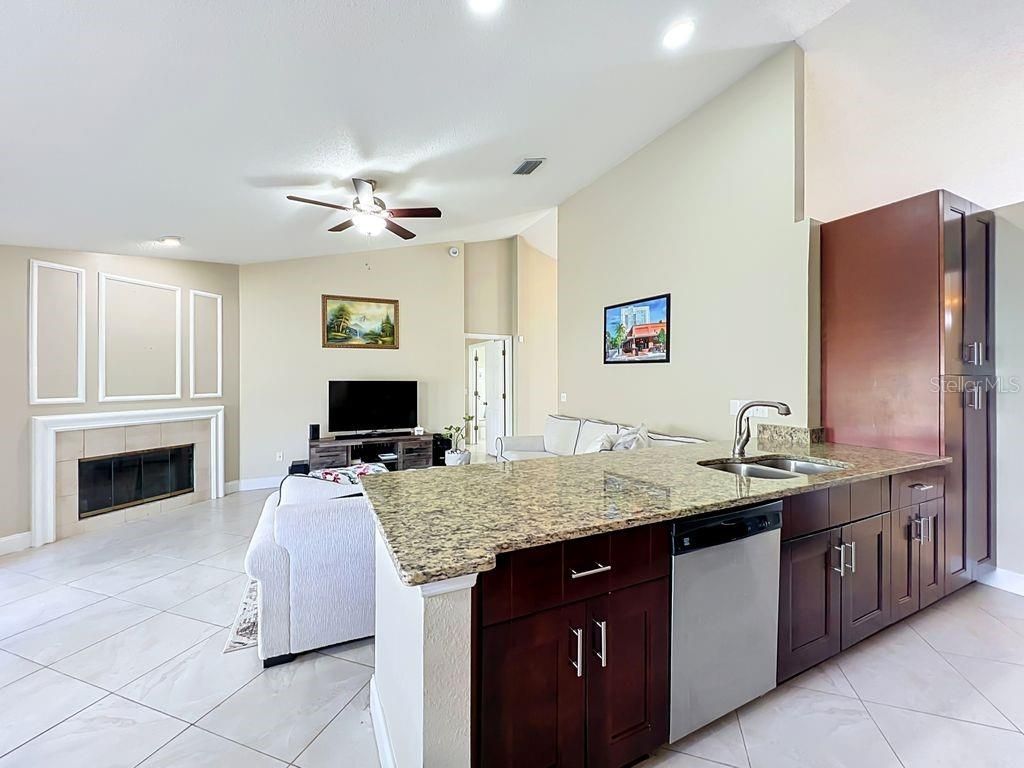 8609 Crossbay Drive , Orlando, FL 32829 Photo
