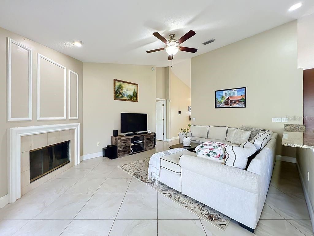 8609 Crossbay Drive , Orlando, FL 32829 Photo