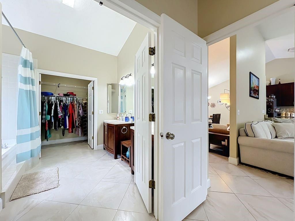 8609 Crossbay Drive , Orlando, FL 32829 Photo