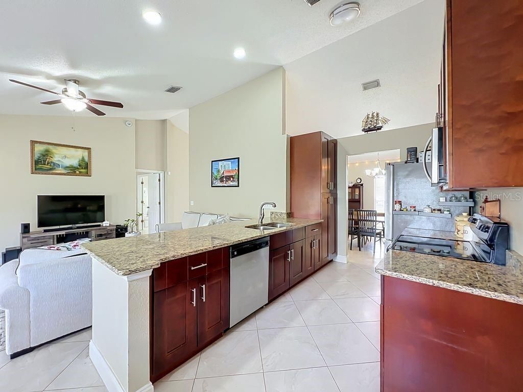 8609 Crossbay Drive , Orlando, FL 32829 Photo