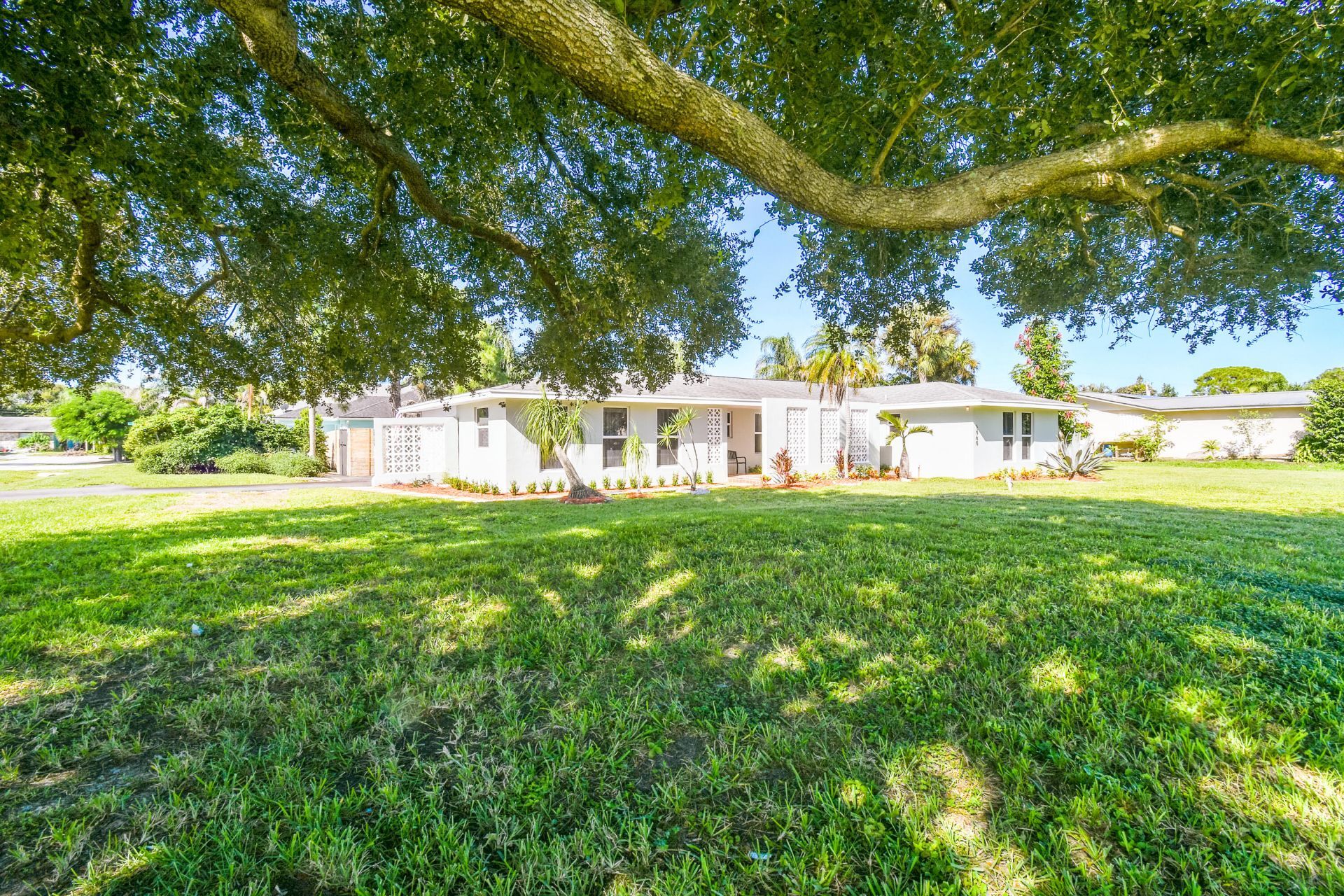 5960 SE Normandy Avenue, Stuart, FL 34997 Photo