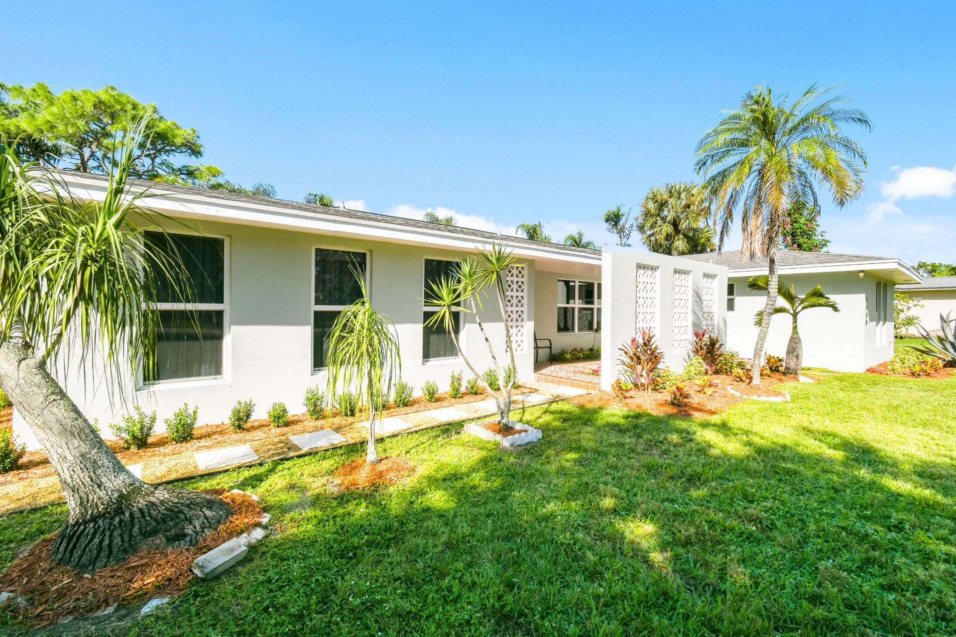 5960 SE Normandy Avenue, Stuart, FL 34997 Photo