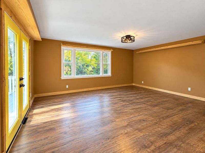 14737 N Liberty, Mount Vernon, OH 43050 Photo 7