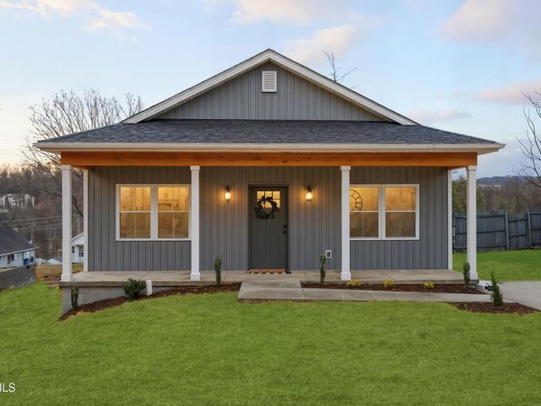 348 Carr Drive, Blountville, TN 37617
