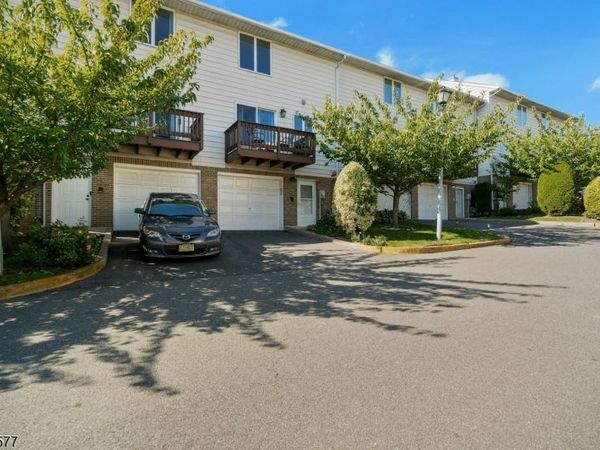 16 Westervelt Pl, Passaic, NJ 07055