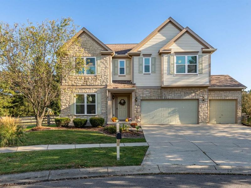 7206 Hammerwood Court, Hamilton Township, OH 45039 Photo 1