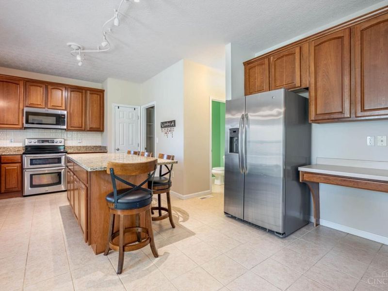 7206 Hammerwood Court, Hamilton Township, OH 45039 Photo 14