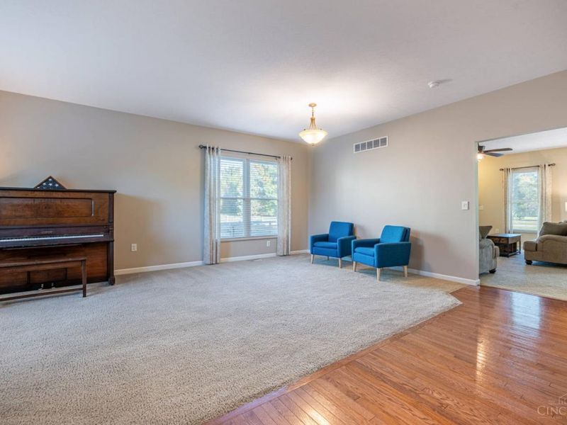 7206 Hammerwood Court, Hamilton Township, OH 45039 Photo 5