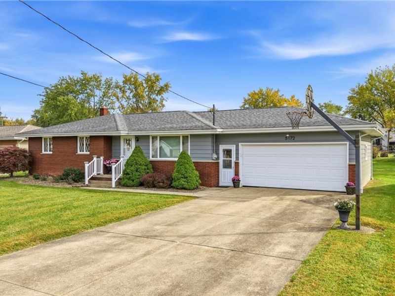 5172 Calla Avenue NW, Warren, OH 44483 Photo 2