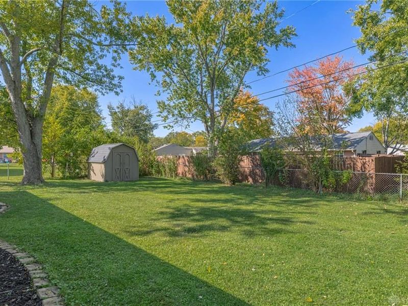 73 Dale Ridge Drive, Centerville, OH 45458 Photo 24