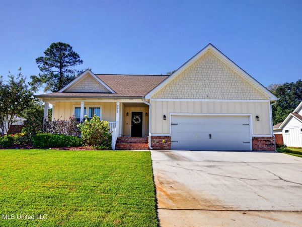 3317 Waterview Way, Gautier, MS 39553