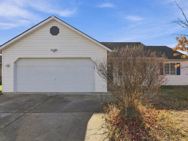 3001 Silverthorn Ln, Cheney, WA 99004
