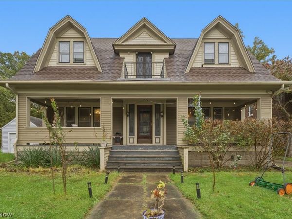 714 N Chestnut Street , Ravenna, OH 44266